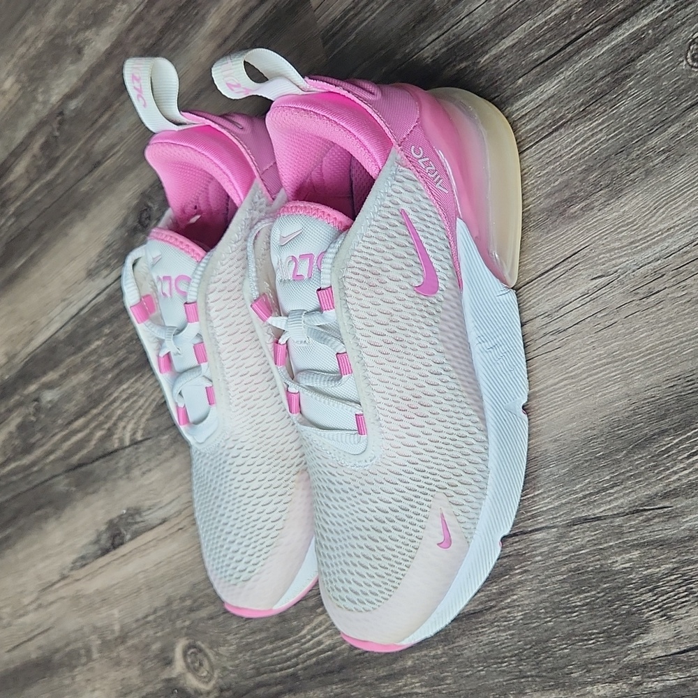 Nike AirMax 270